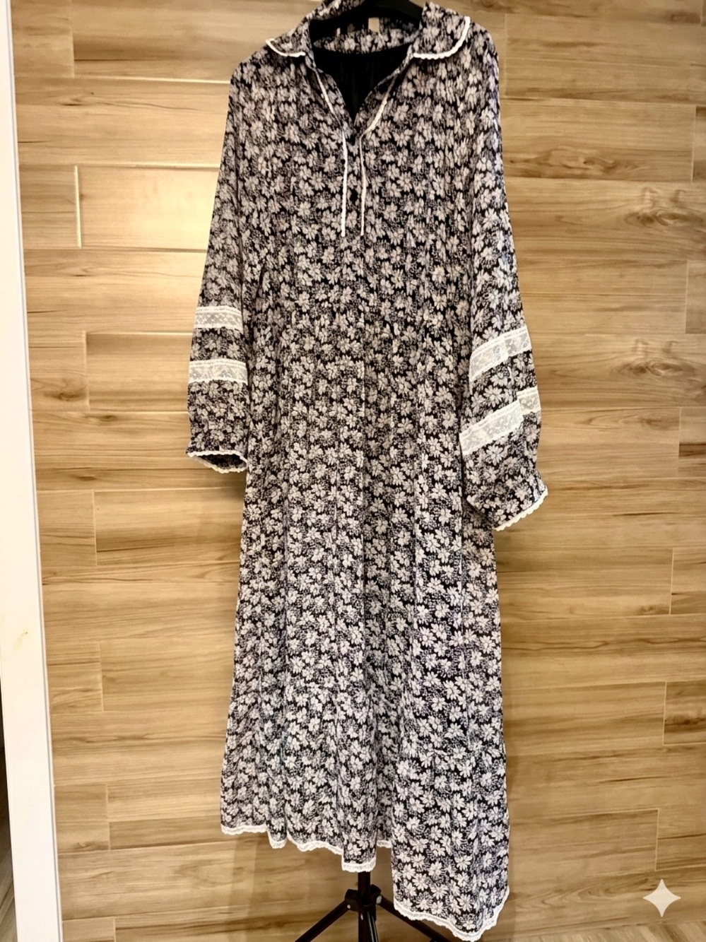 100% Silk Italian Daisy Floral Tiered Cottagecore Dress S 36